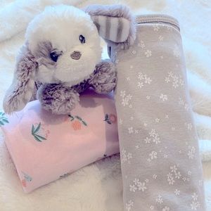 Carter’s Swaddle Blankets